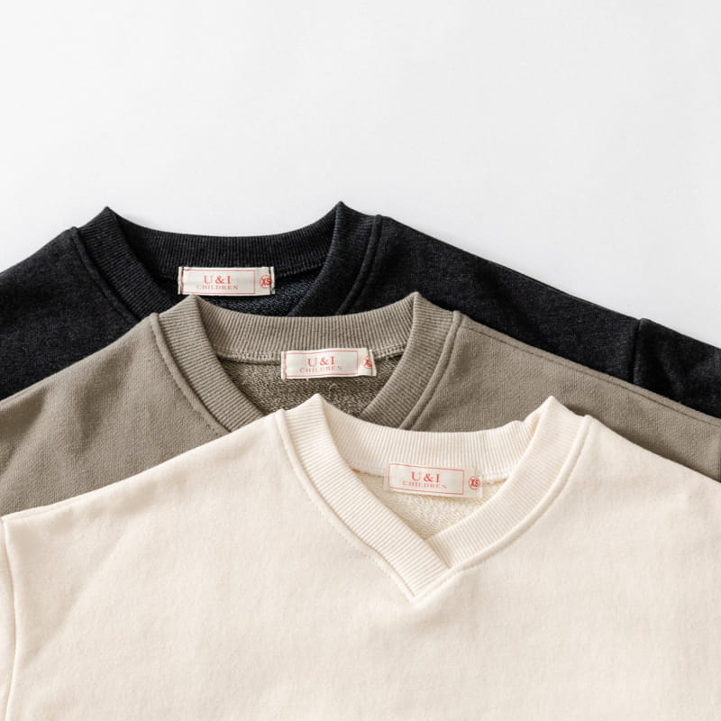 V-neck Sweatshirt